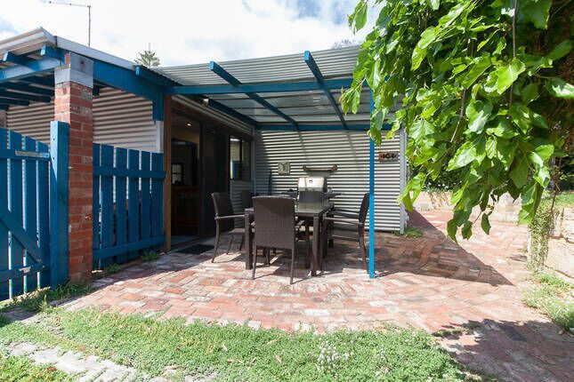 Fremantle South Beach House + Outdoor Studio 4x2