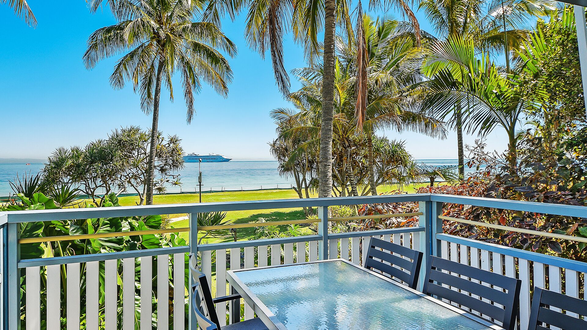 Villa 14 Tangalooma Beach front