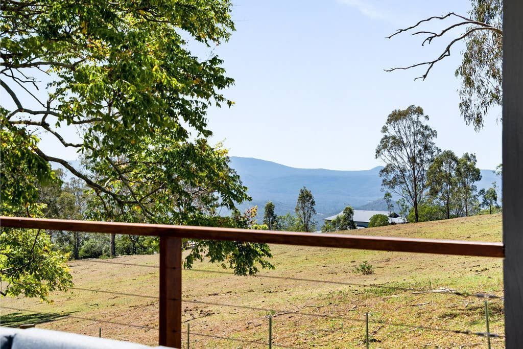 Hollow Tree Farm - Peace and Quiet on 30 Acres Right in Toowoomba