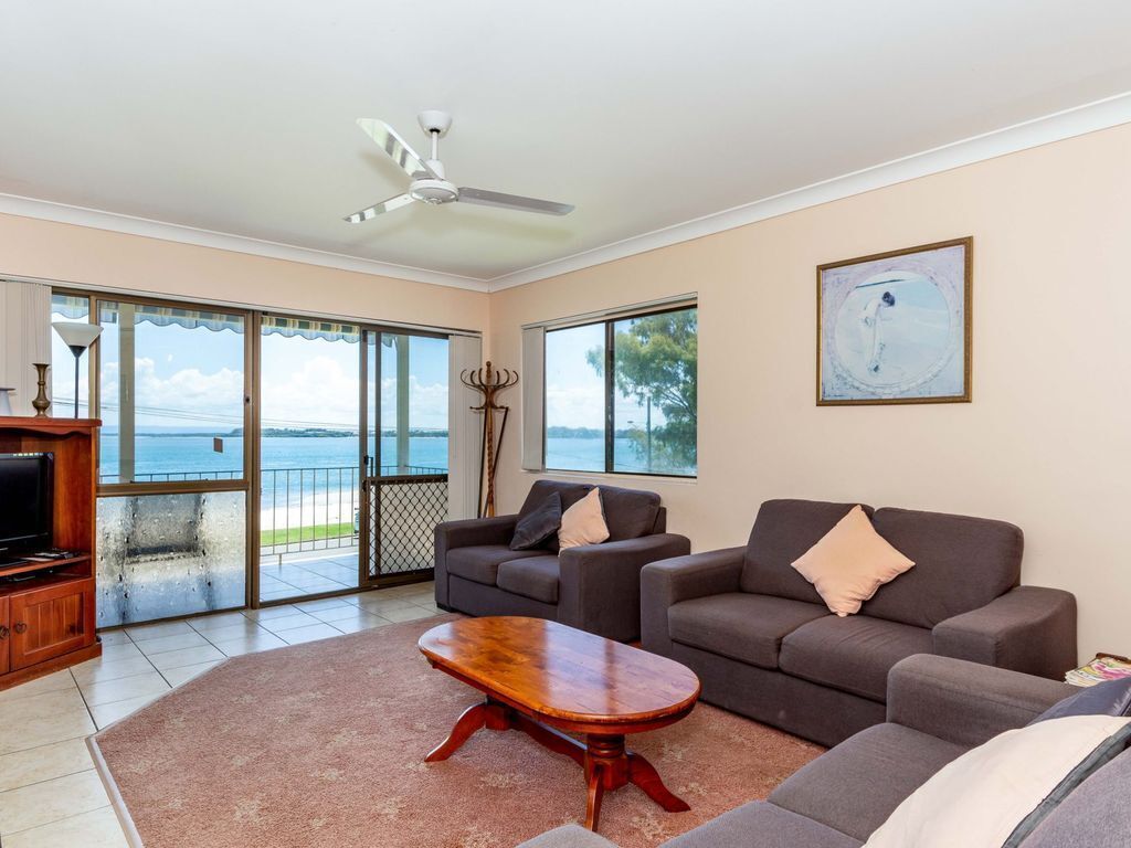 Water Views - Top Floor -clearview Apartments South Esp, Bongaree