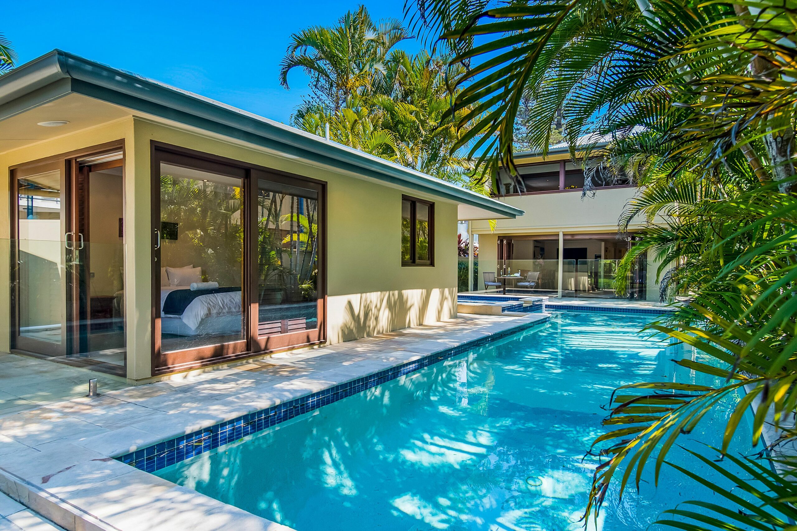 The Byron Beach House- Ultimate Luxury in a Perfect Location-1 min to Main Beach