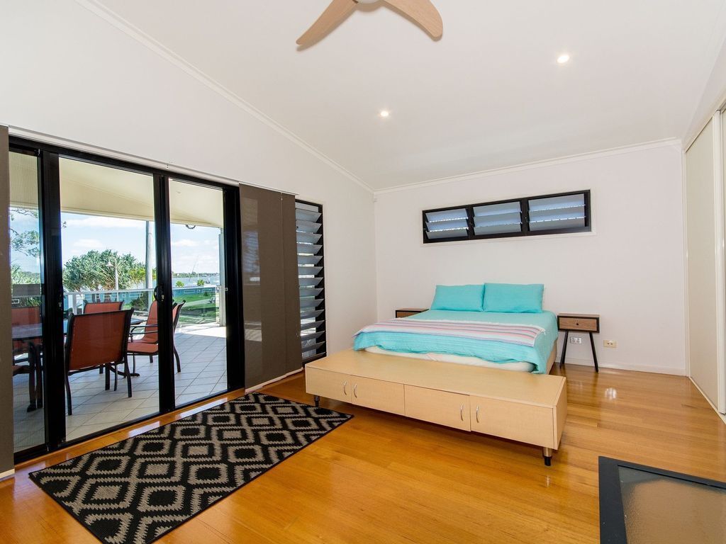 Magical Holiday Home - Welsby Pde, Bongaree