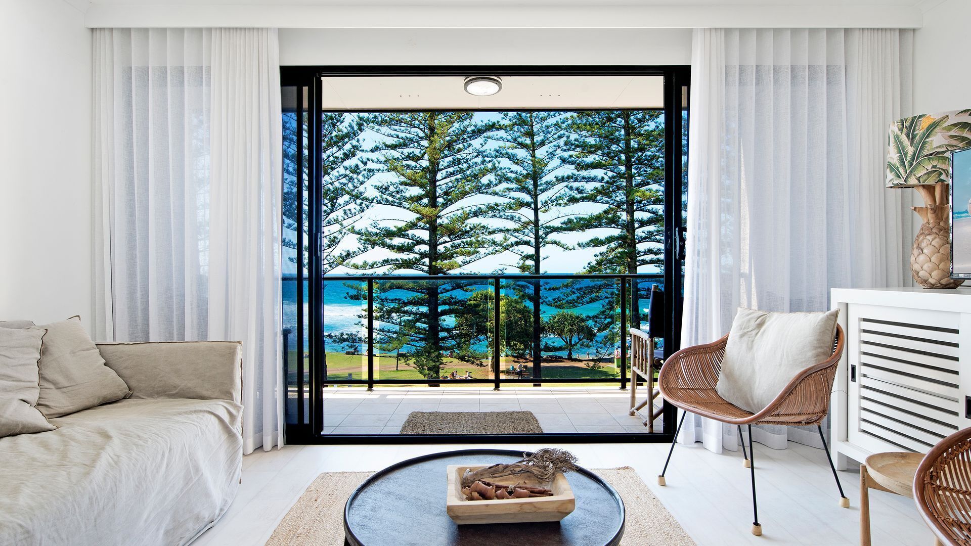 Burleigh By The Sea - Burleigh Hill Apartment