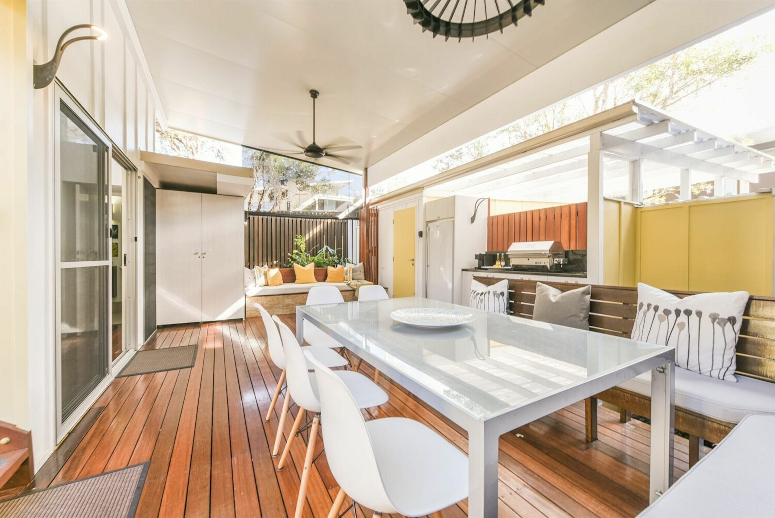 Sand Bark Executive Villa - North Stradbroke Island