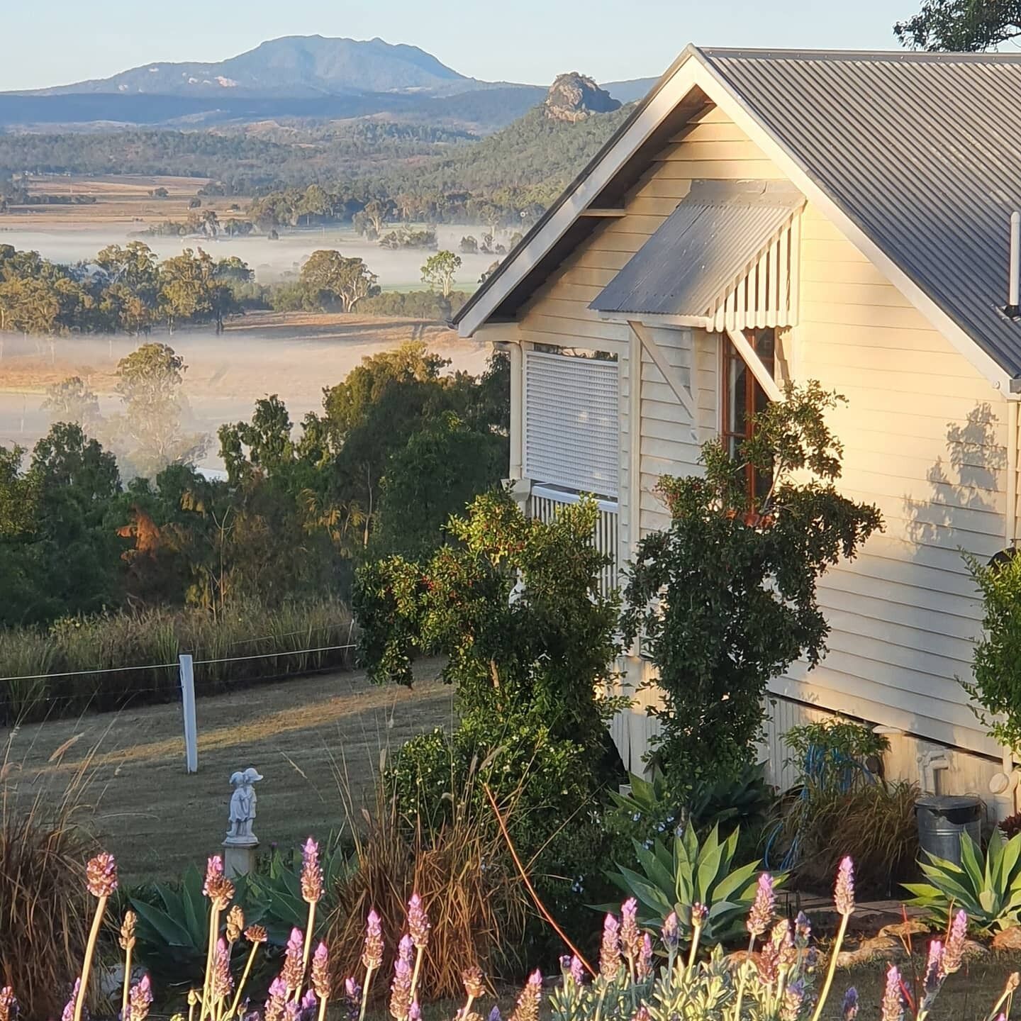 VANBERY COTTAGE HOST FARM