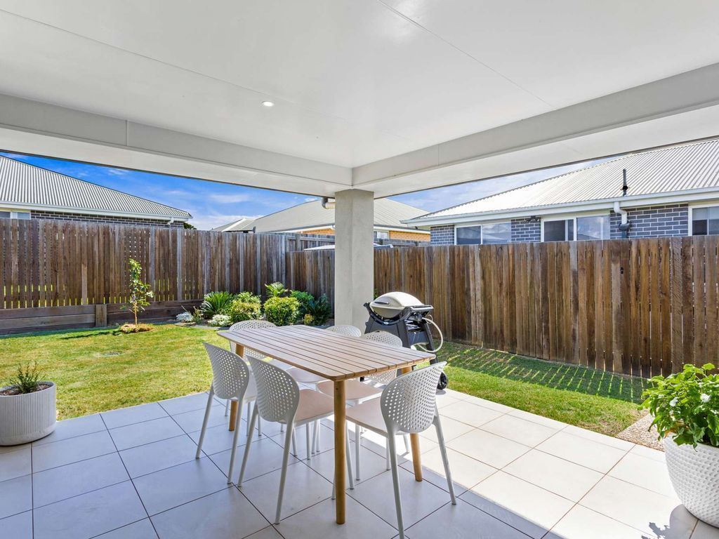 Bright Home - Super Clean, Close to Gabbinbar & USQ