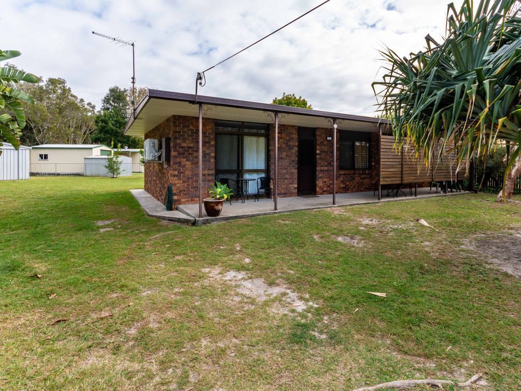 Dog Friendly Lowset Home With Room for a Boat, Wattle Ave, Bongaree