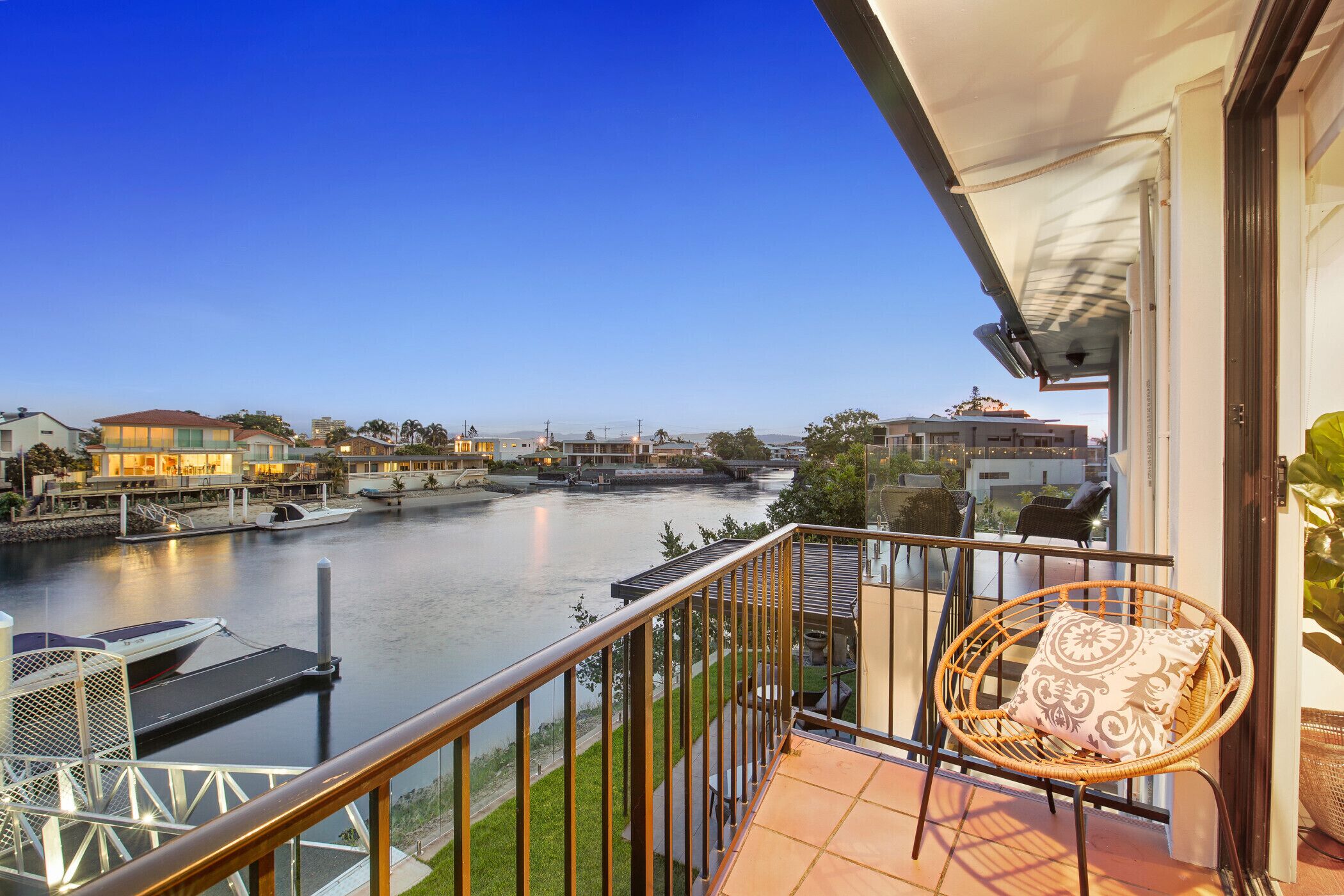 Luxury, Beautiful Views, Pets, Broadbeach Wtrs