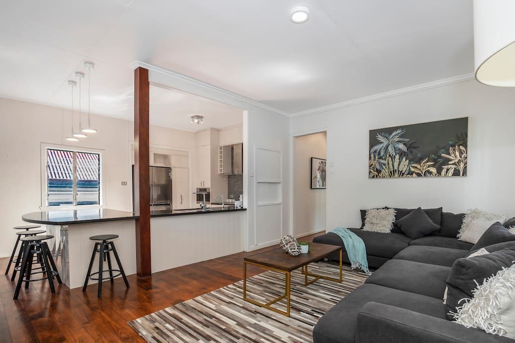 Paddington Central · Paddington Central Sleeps 15, 400m Caxton Street