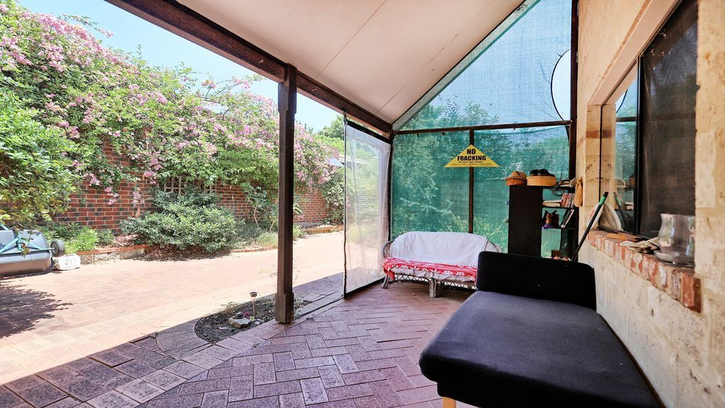 The Yoga Temple: 2  BR, 1  BA House in Beaconsfield, Sleeps 3