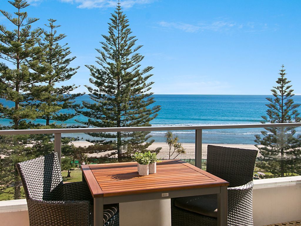 Rainbow Pacific Unit 14- Ocean Views overlooking Rainbow Bay in Coolangatta