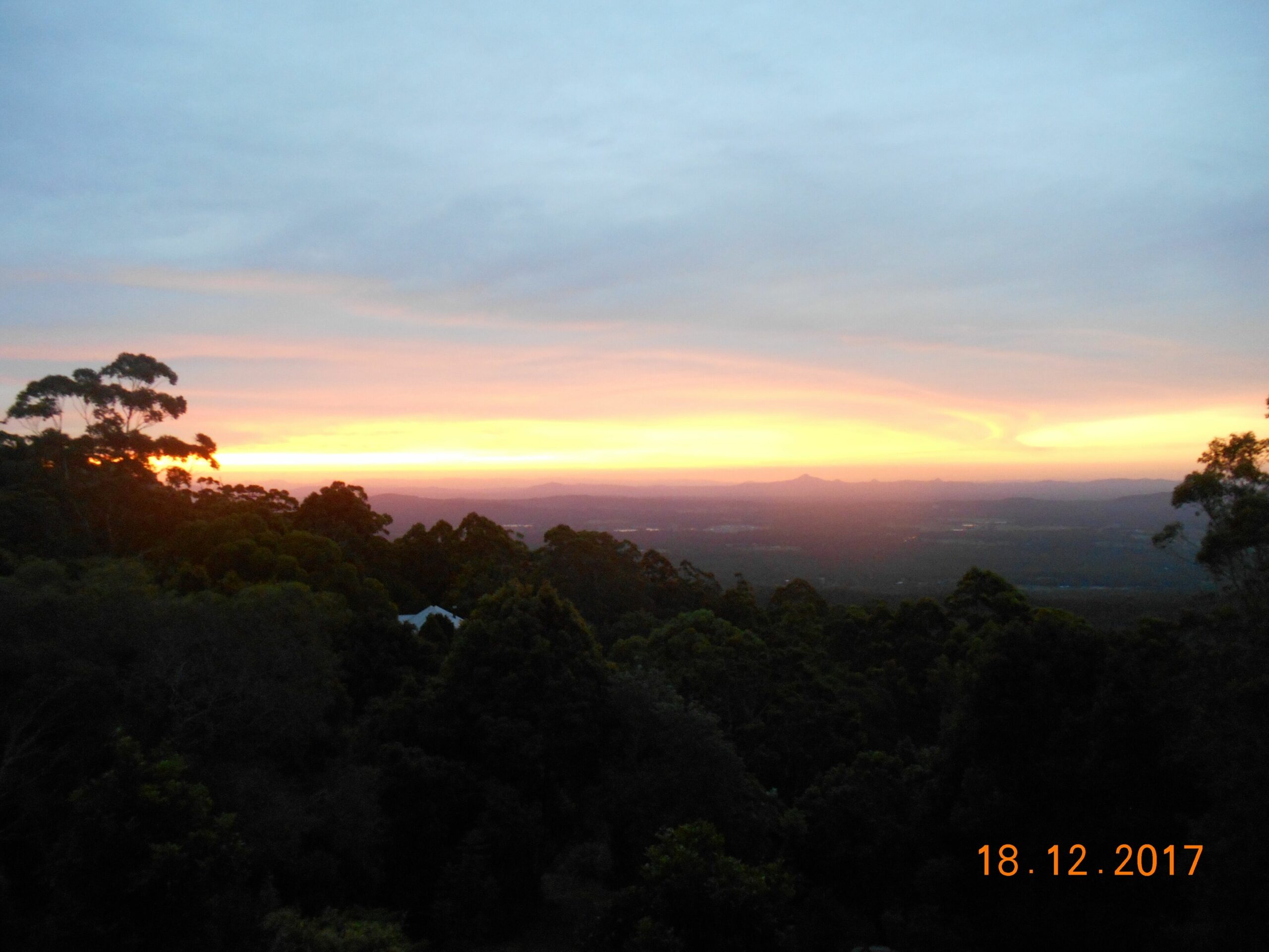 Sunset Serenade, Self Contained Studio, Tambourine Mountain. Lgbt Welcome