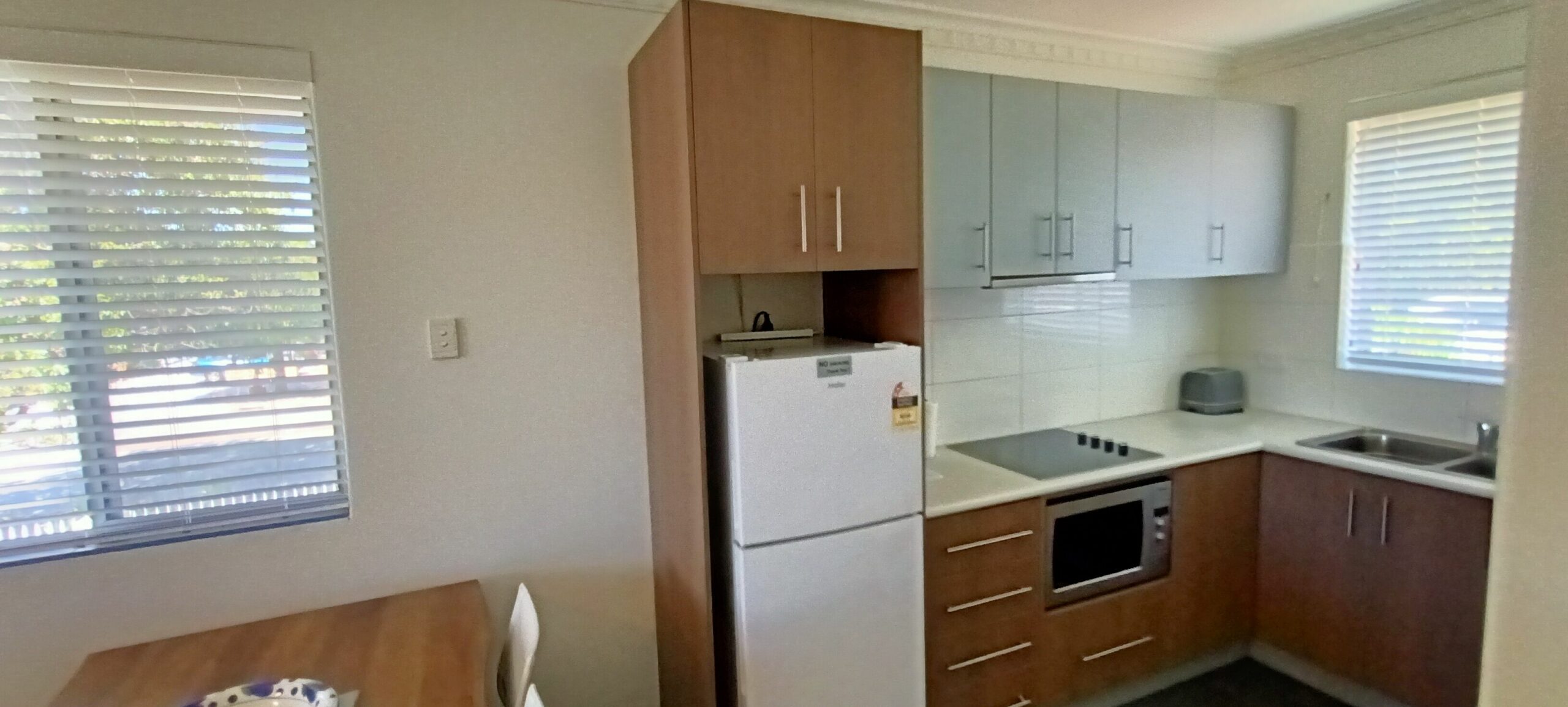 Superb 2 BR Apartment Minutes to Cbd- Cen8