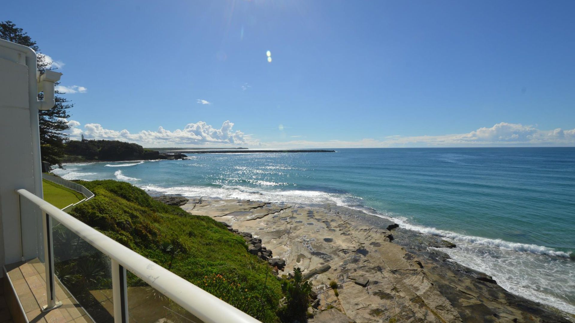 Suncrest unit 4, Absolute Oceanfront, Yamba