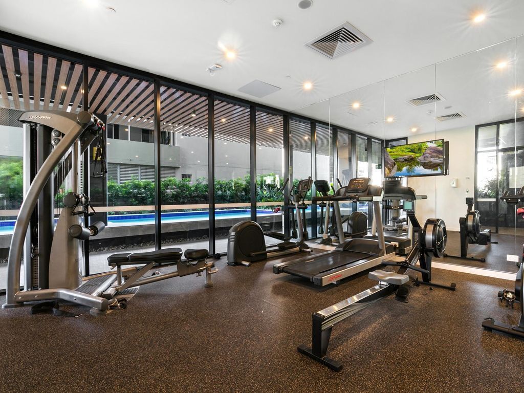 Resort-style Apartment With Balcony, Pool and Gym