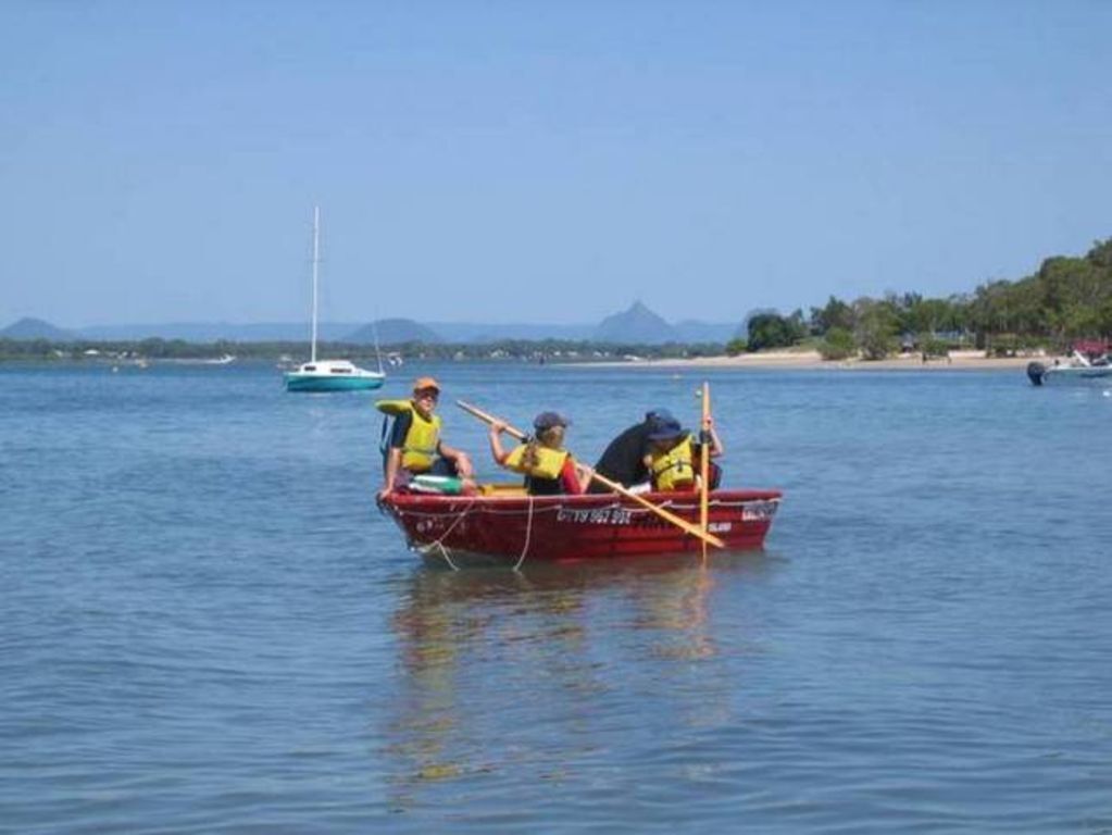 Boathound Pacific Harbour Bribie Island