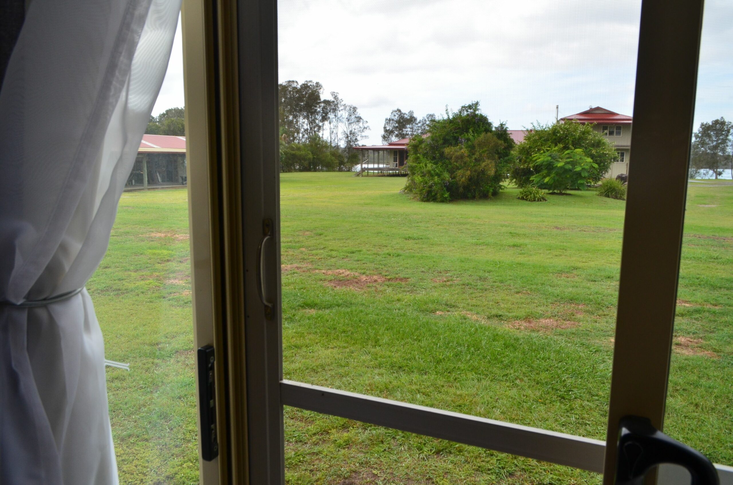 Near and Far Yamba - Farmstay - Family & Dog Friendly