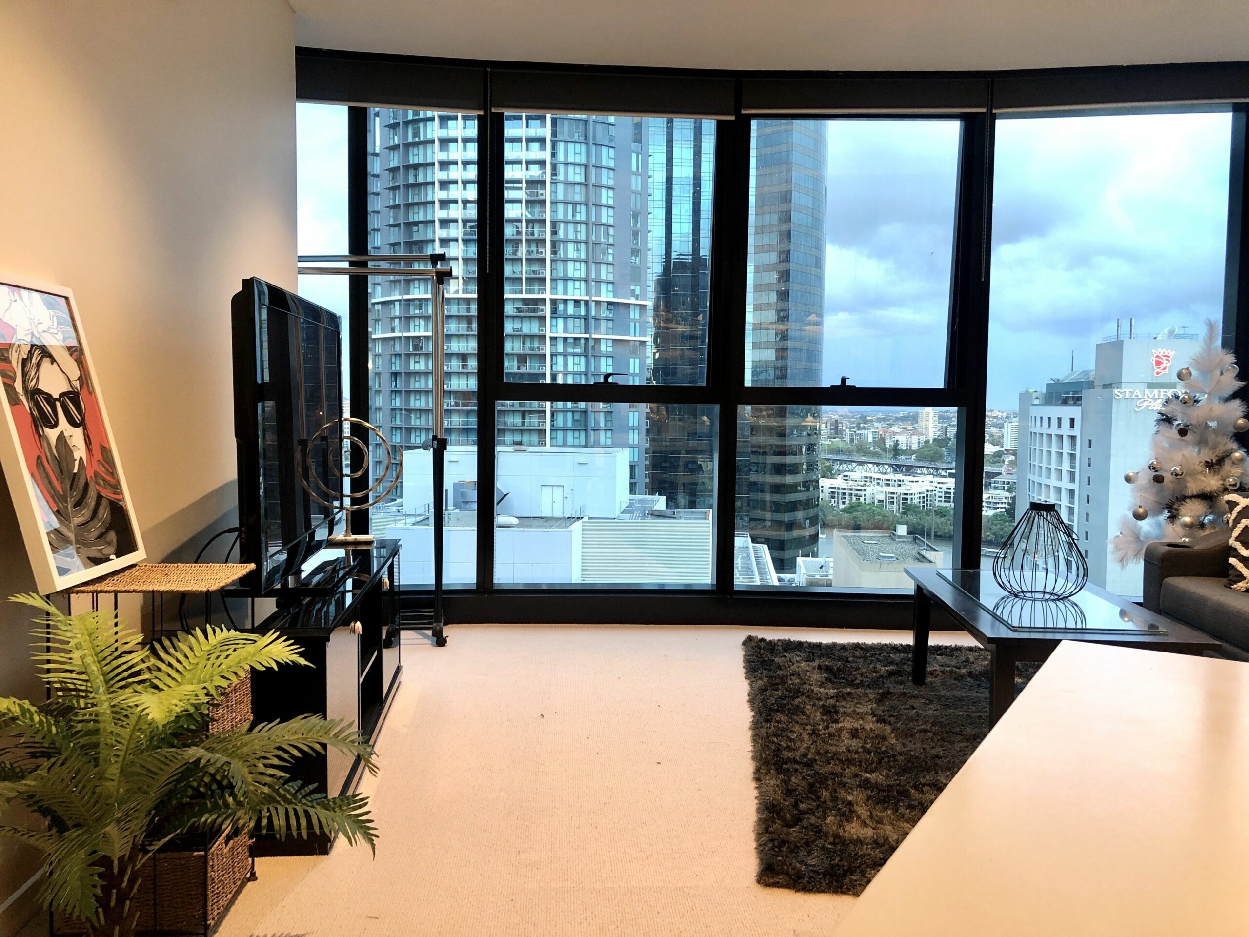 Skytower Apartment