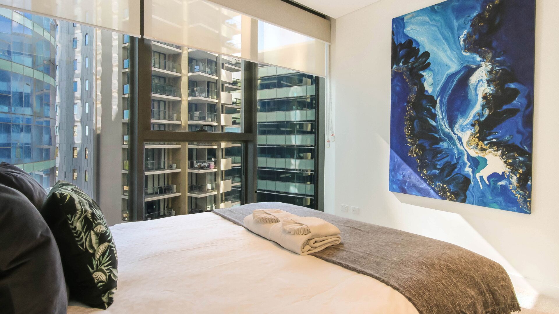 Gorgeous Brissy CBD Apartment With Rooftop Pool