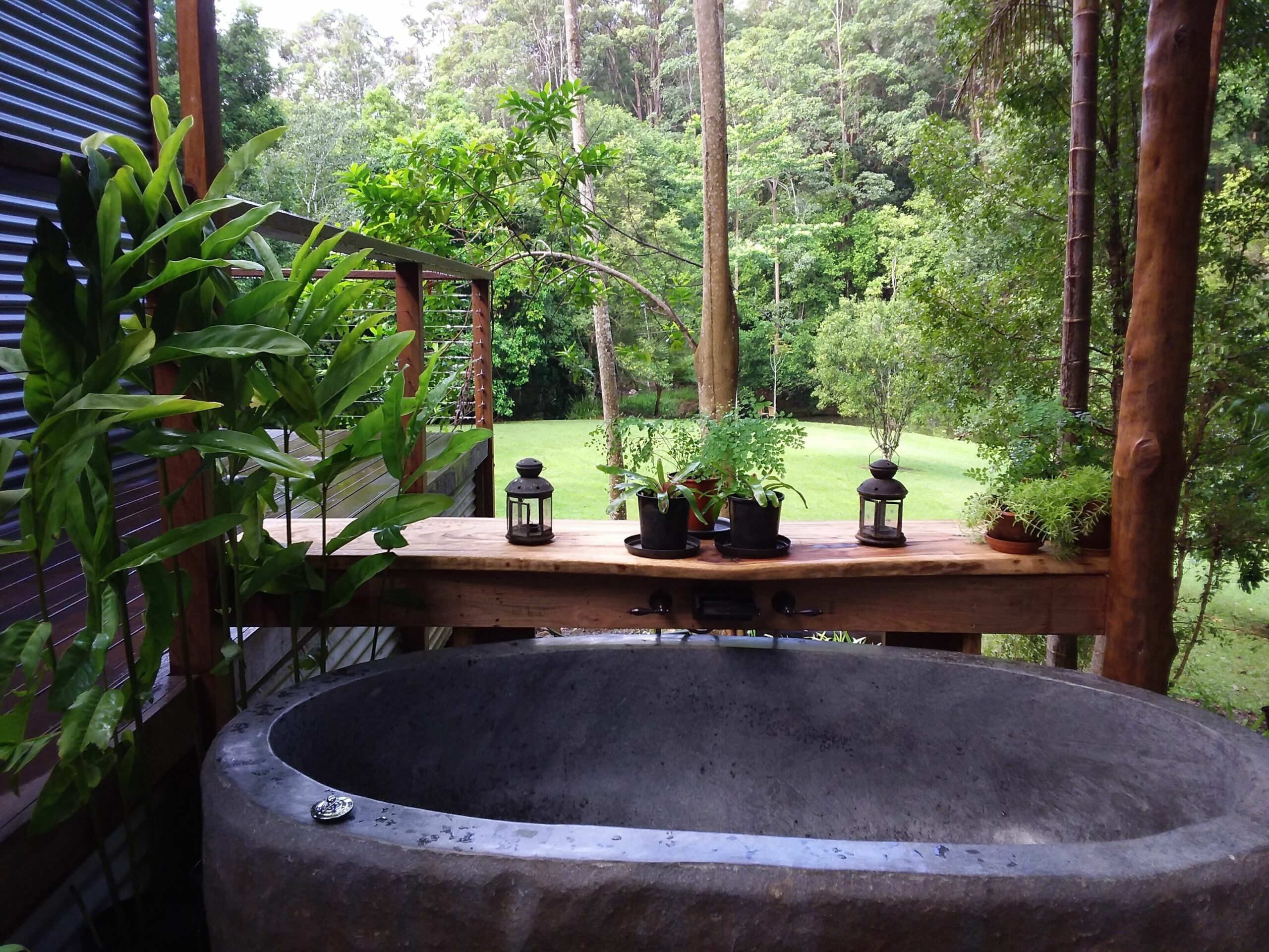 Waterfall Hideout-Rainforest Cabin for Couples