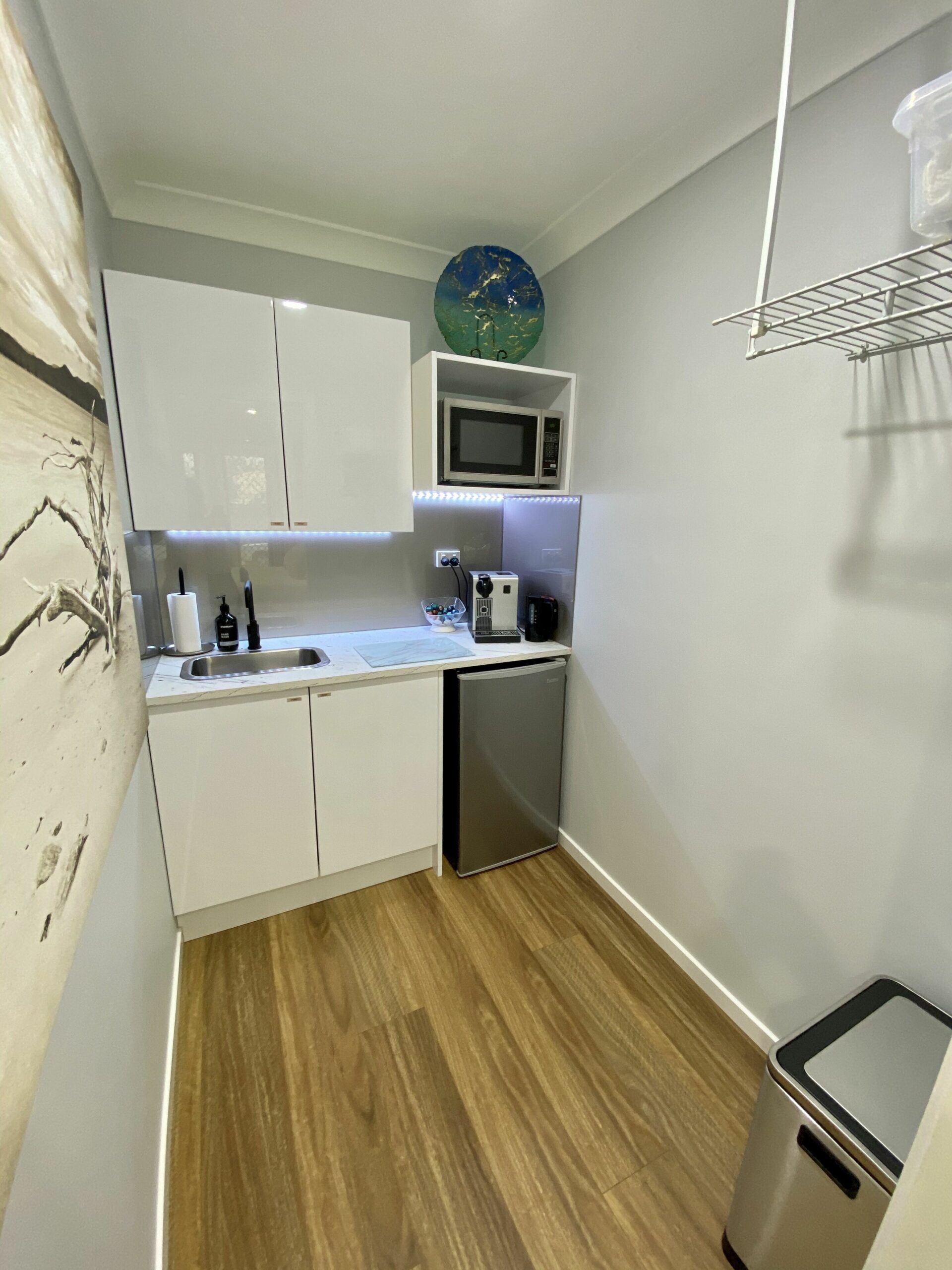 STYLISH UNIT – PRIVATE ENTRANCE – CLOSE TO DREAMWORLD – GOLD COAST