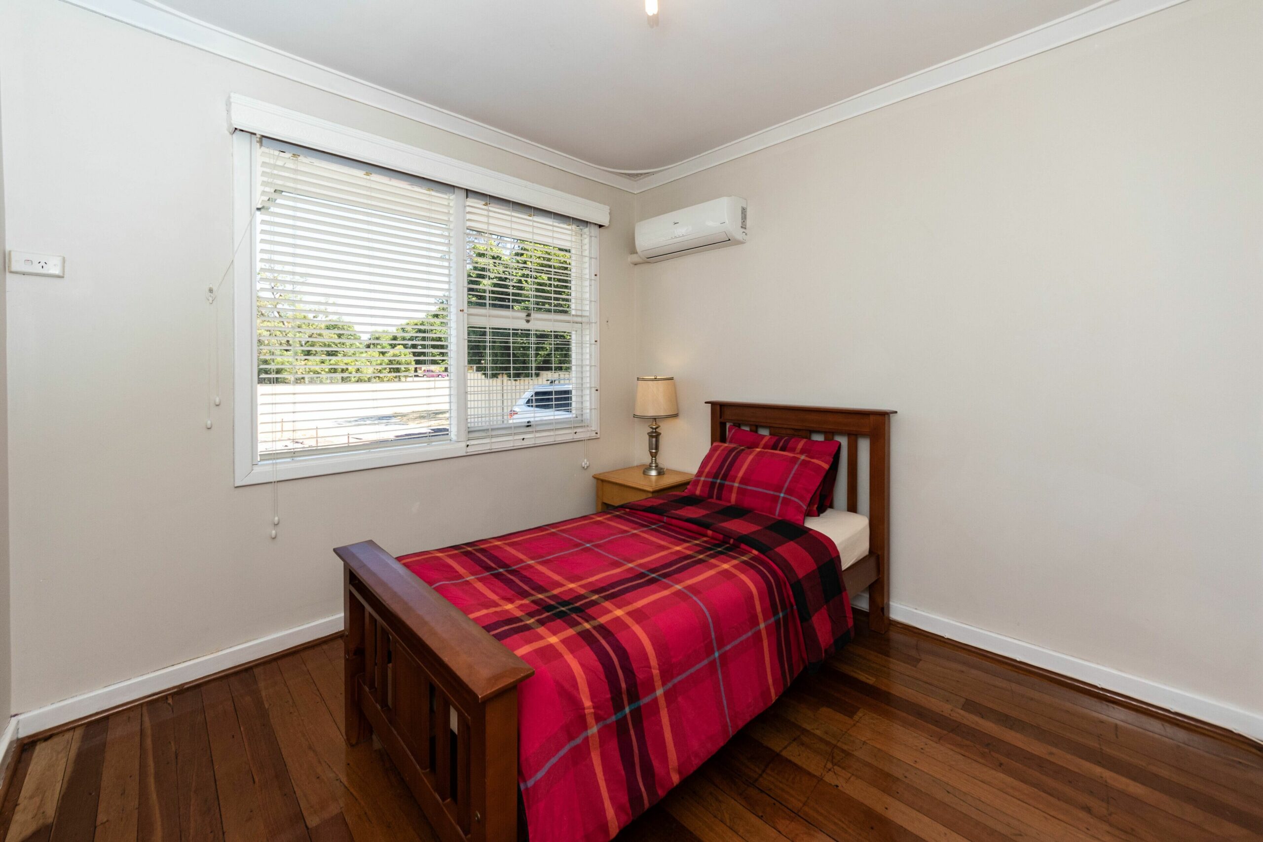 Cosy Lodge Thornlie - comfort at value price.