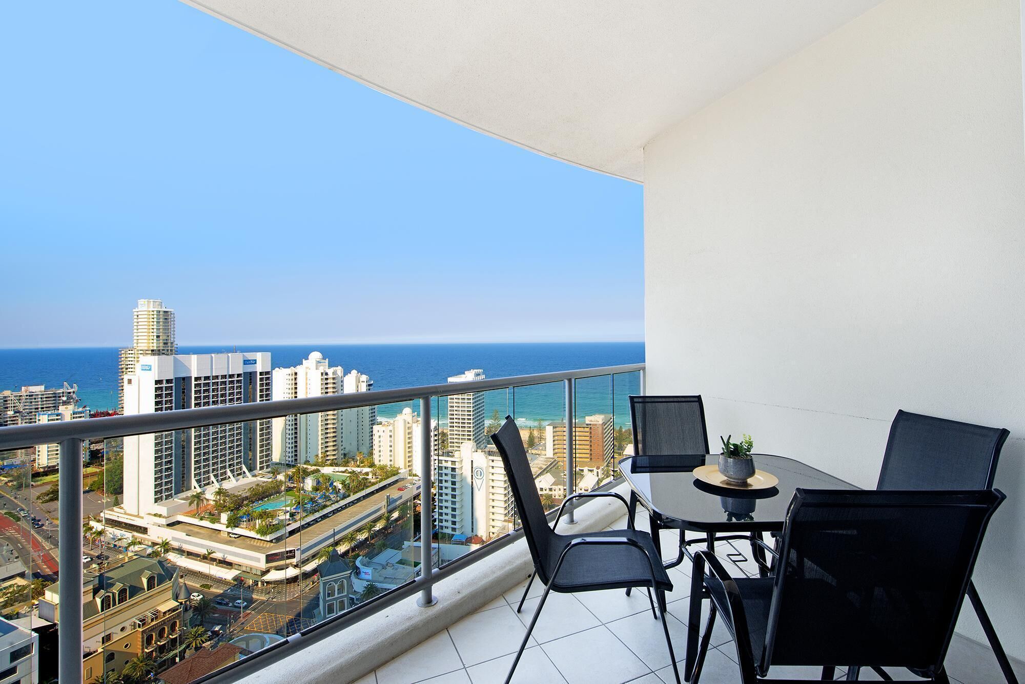 Chevron Renaissance 2 Bedroom Penthouse Ocean View We Accommodate