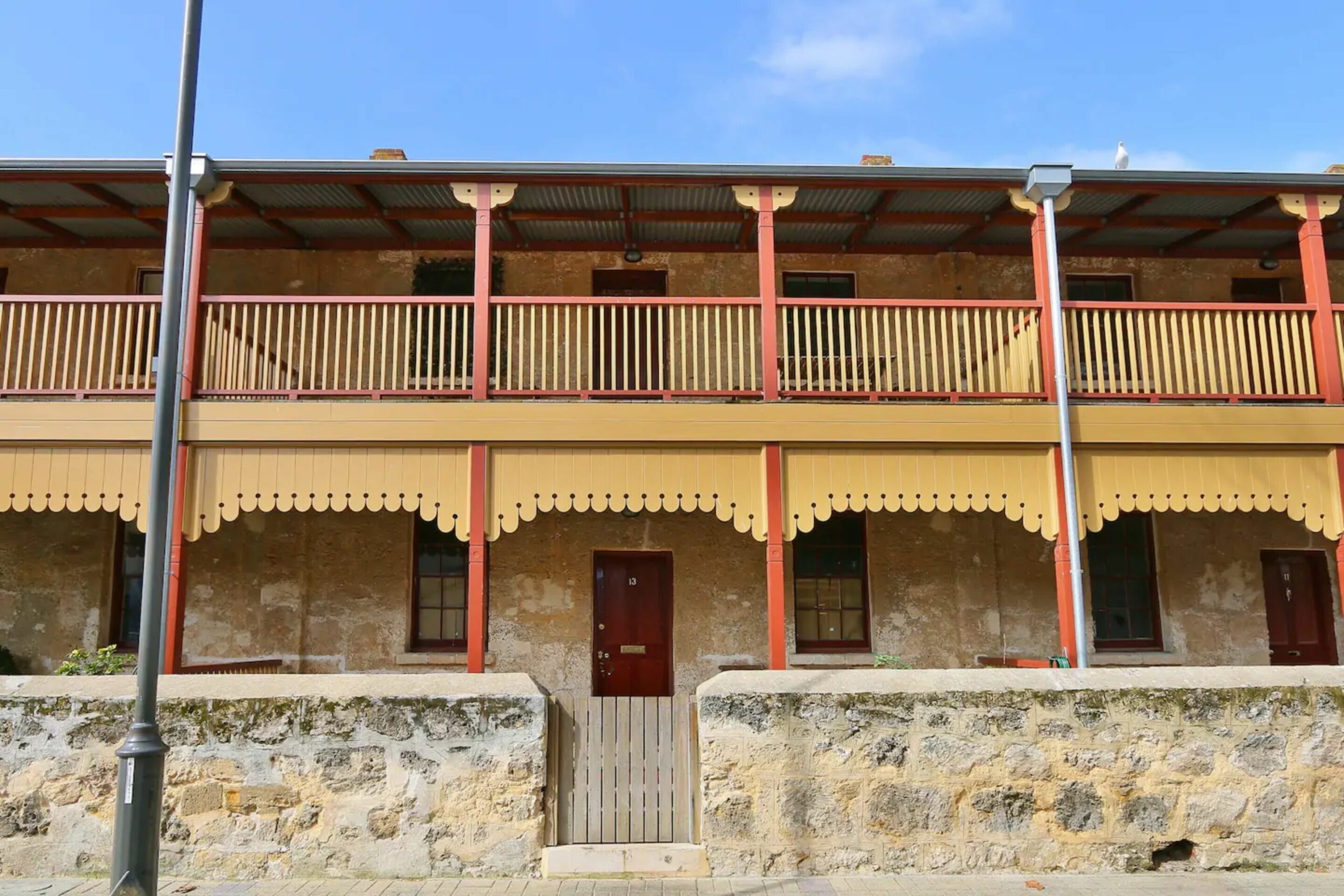 Central Heritage Building In Fremantle Sleeps 6