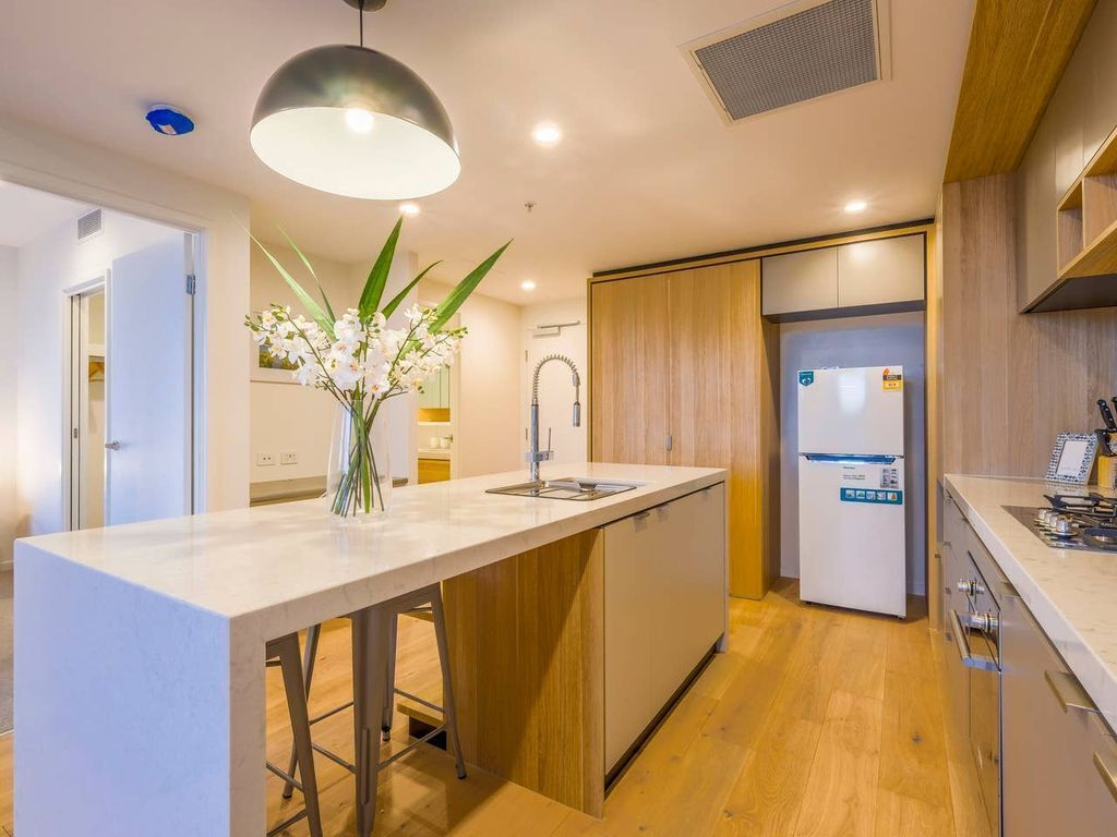 Bright One Bedroom Apartment - New!!