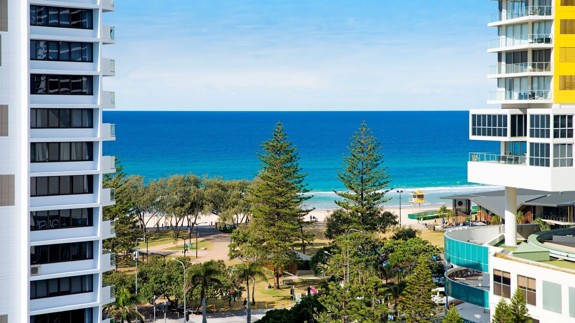 Victoria Square 2 Bed Ocean View Broadbeach