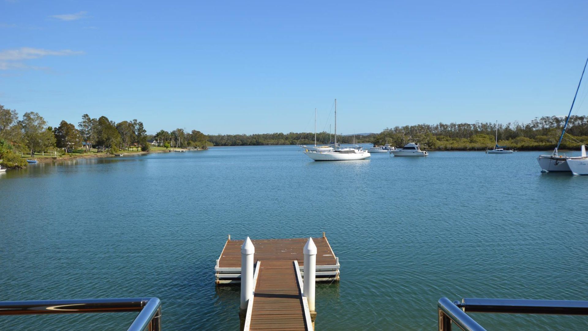 Hook, Wine & Sinker, Yamba, Dog Friendly, Waterfront Property