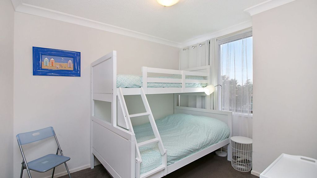 Kirra Vista Apartments Unit 18 Kirra Beachfront, Easy Walk to Shops Cafes and Clubs