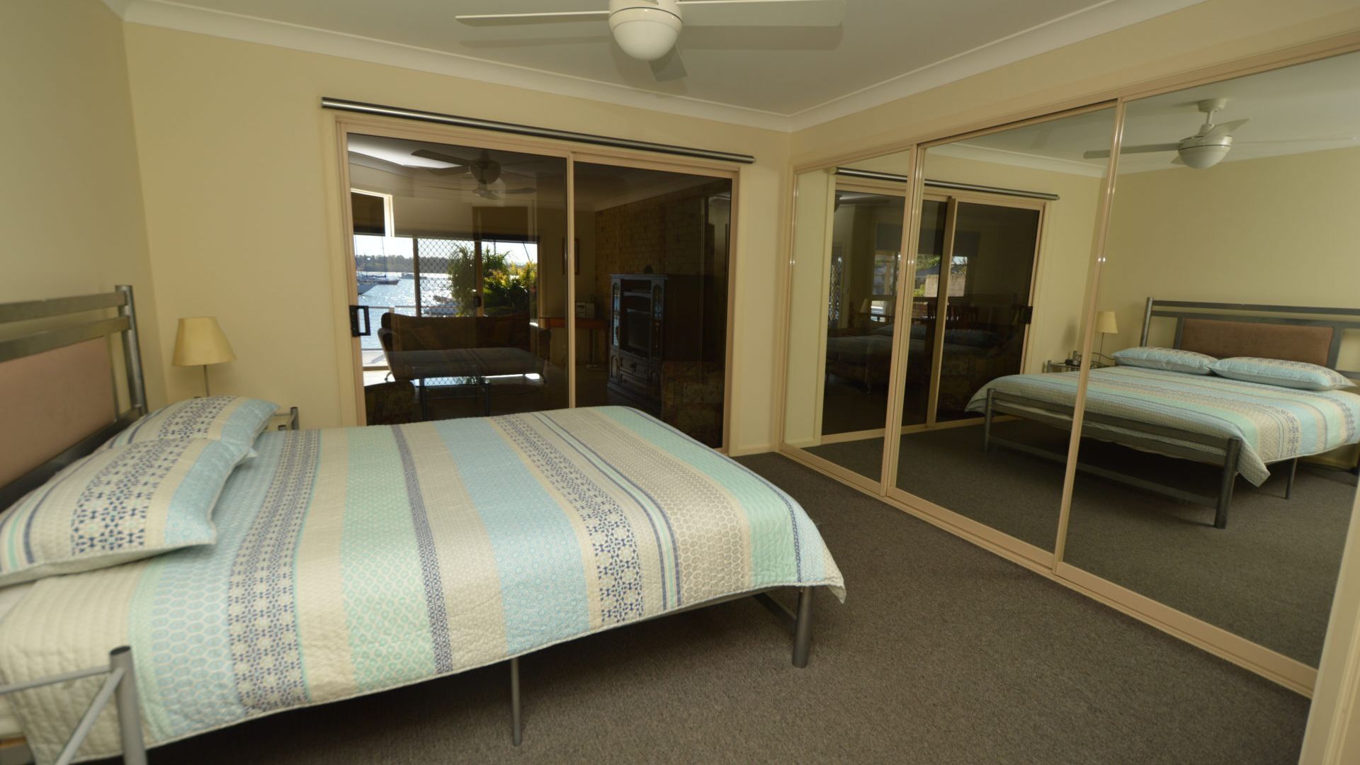 Hook, Wine & Sinker, Yamba, Dog Friendly, Waterfront Property