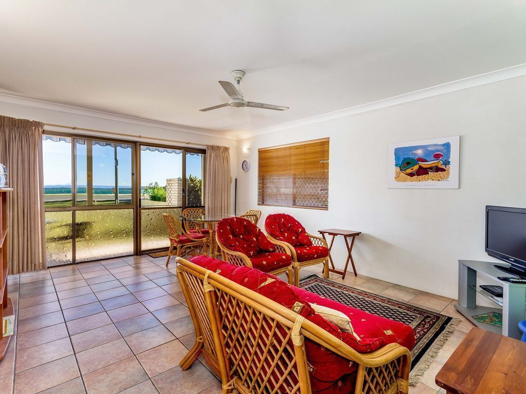 Great Views, Ground Floor Unit Clearview Apartments South Esplande, Bongaree