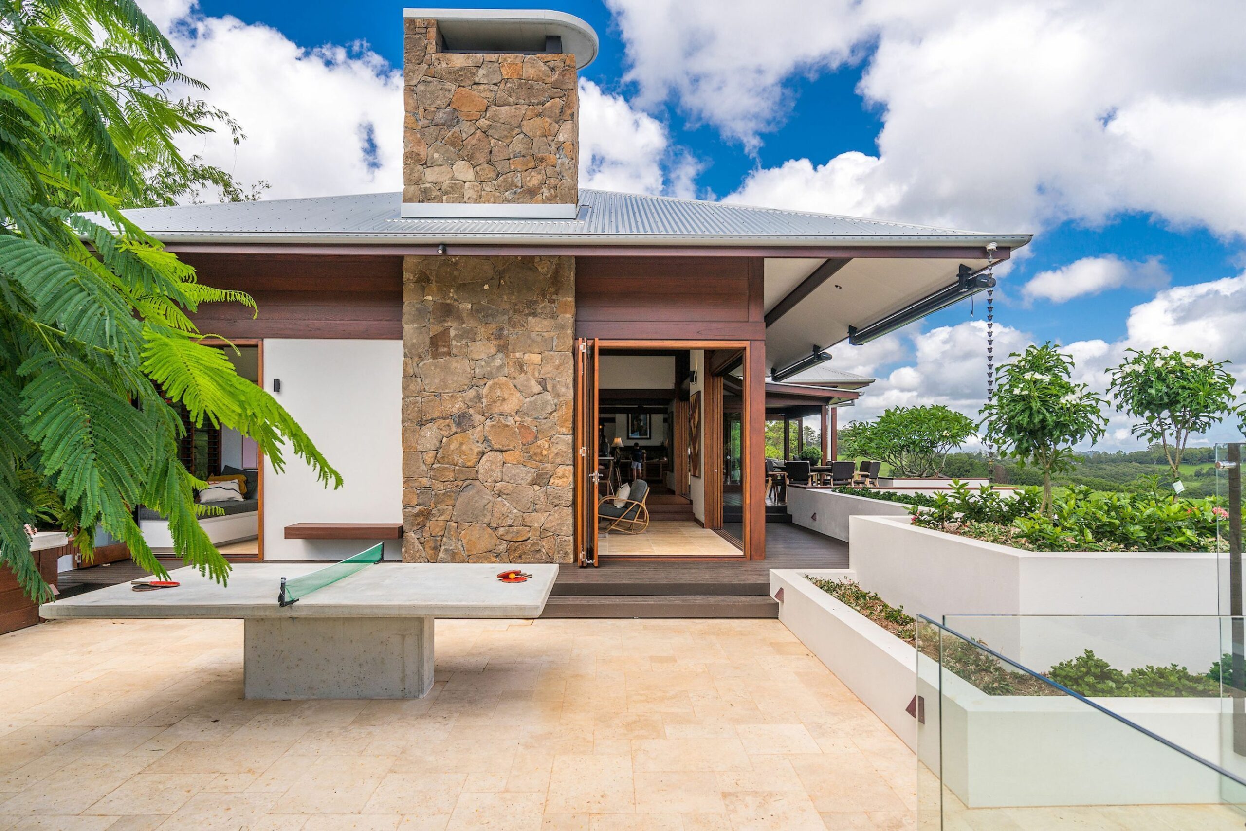 Luxico's Luana Estates - Hawaiian Opulence & Sunset Views