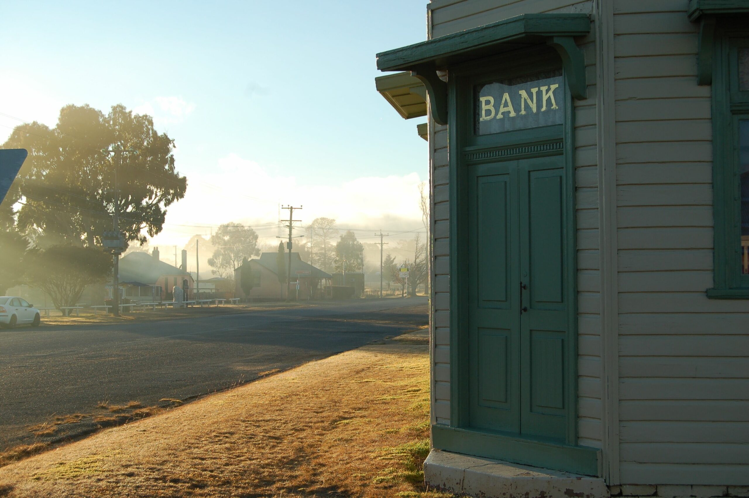 Hold up at the Bank! 1bed