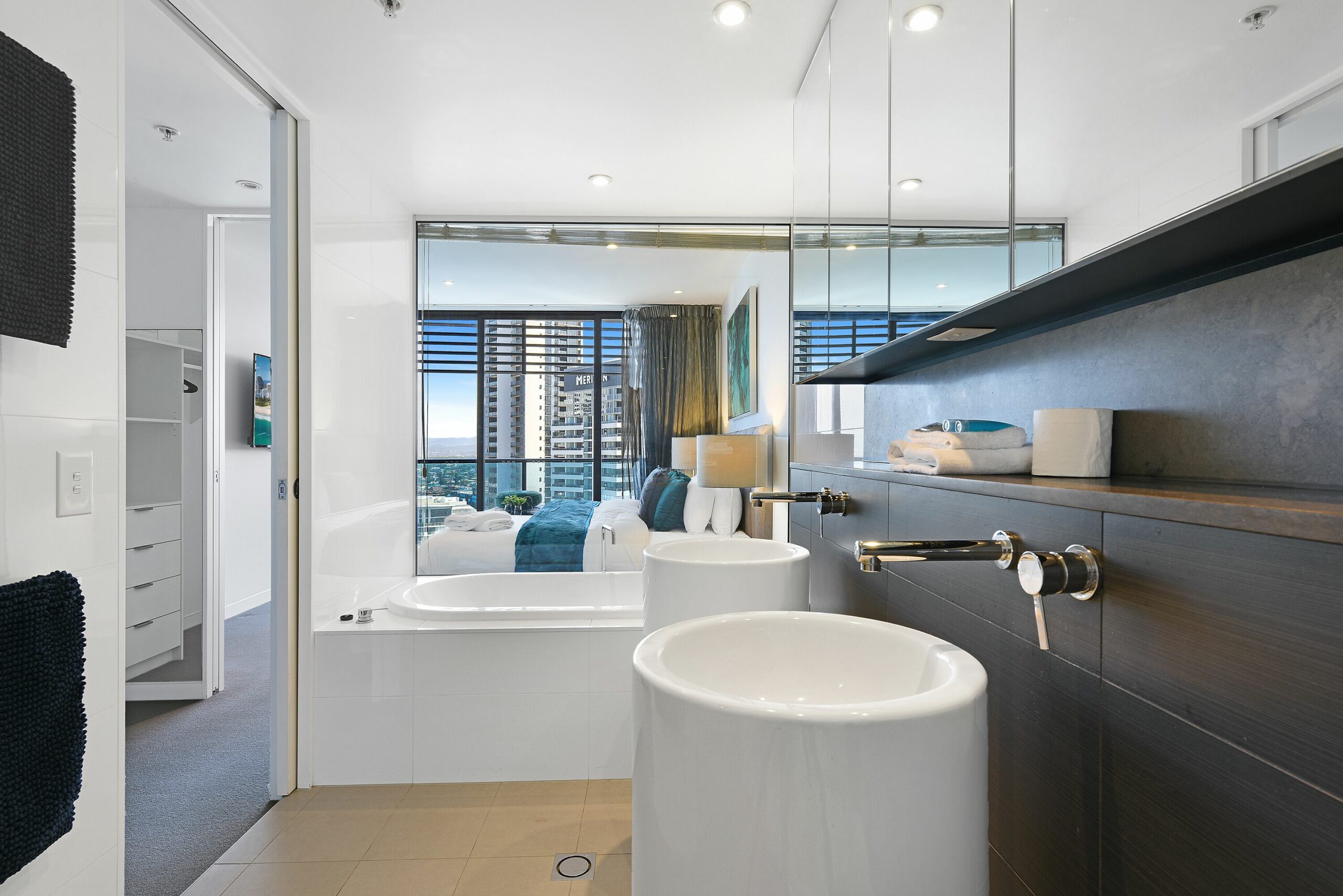 Oracle Broadbeach Apartments