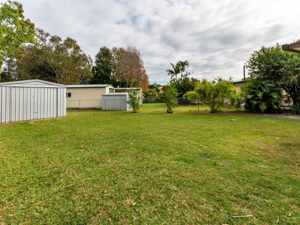 Dog Friendly Lowset Home With Room for a Boat, Wattle Ave, Bongaree