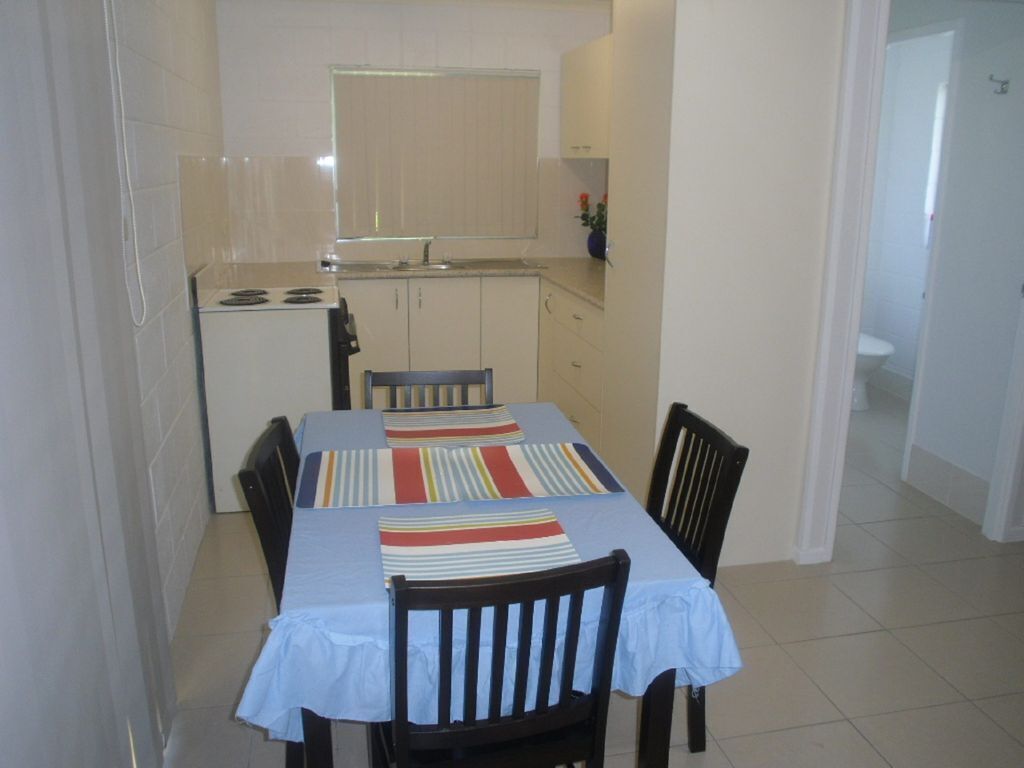 Lowset Home With Attached Granny Flat - Doomba Dr, Bongaree