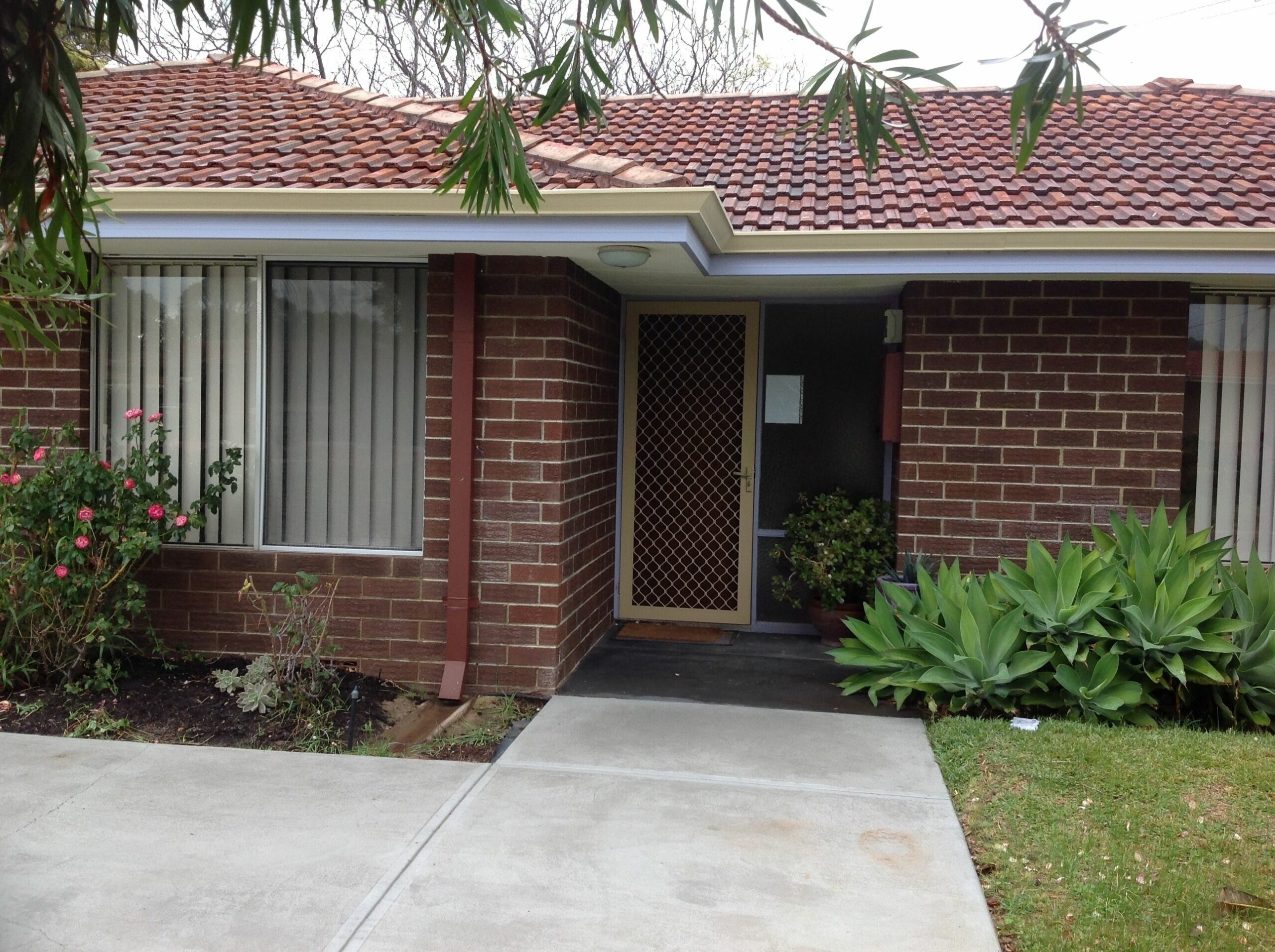 Beldon Budget Beater- furnished 3 bedroom house