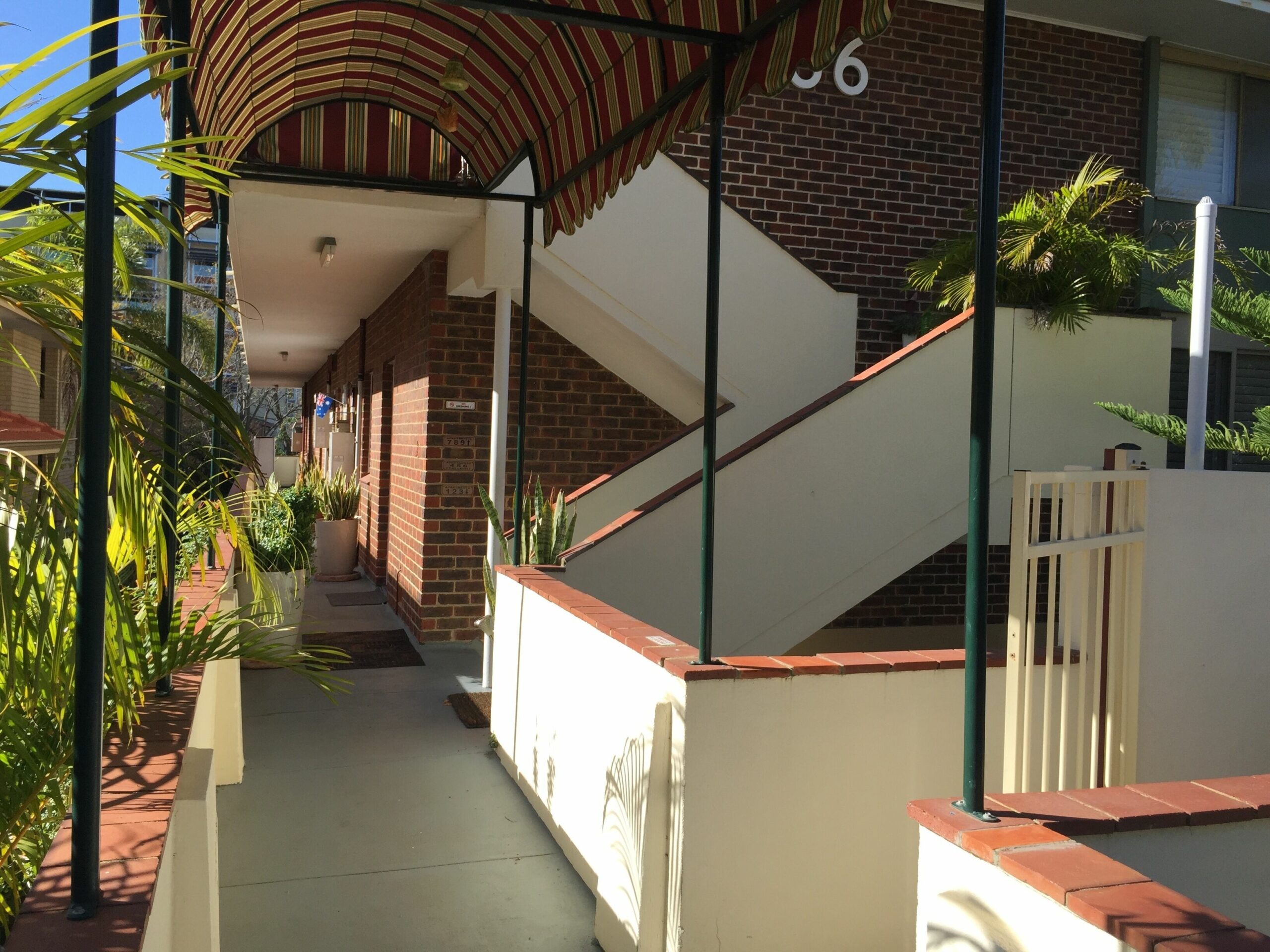 B7 Walk to UWA close to SCGH & CBD