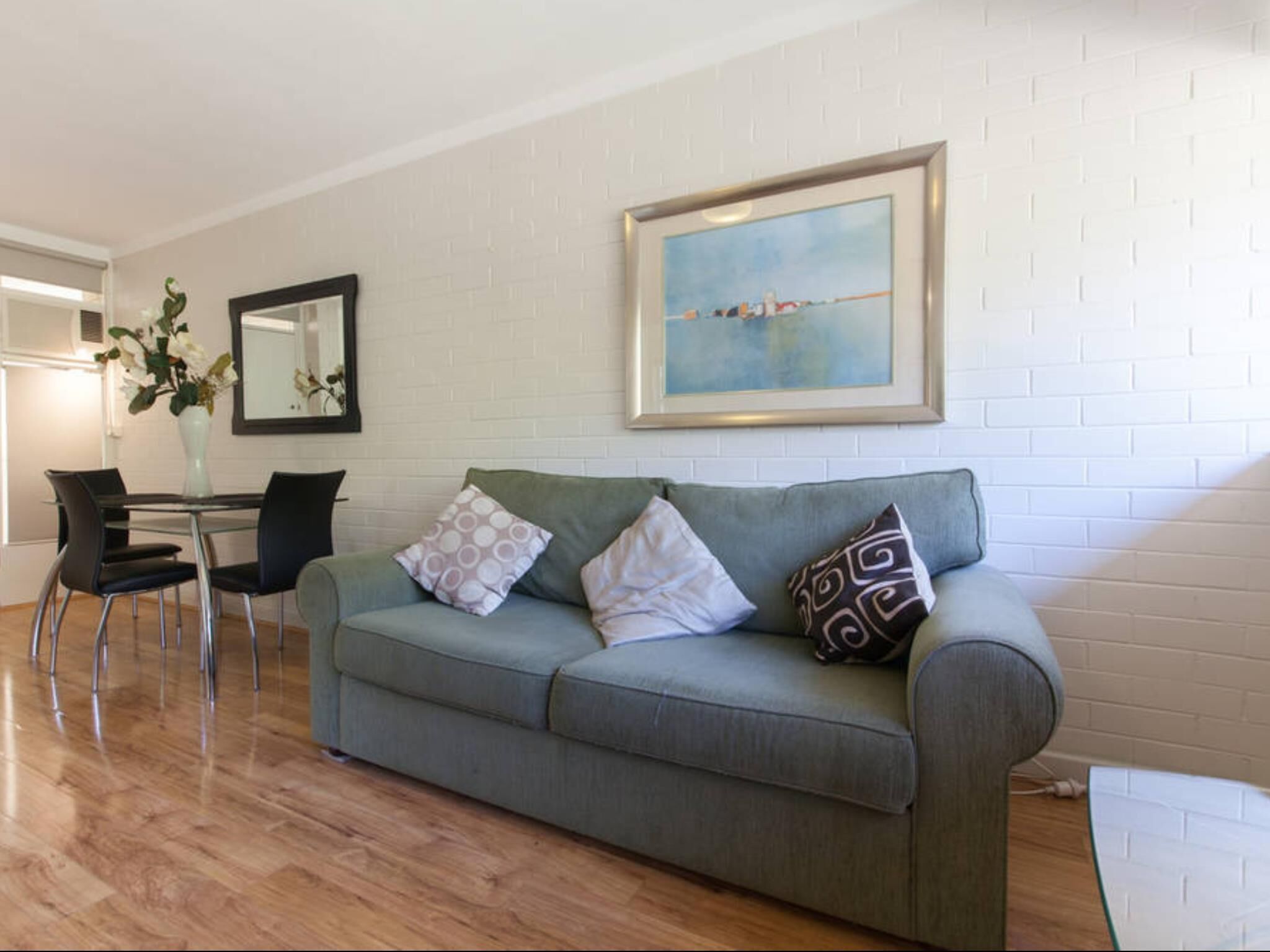 Rosalie Court Convenient to Kings Park & Perth City