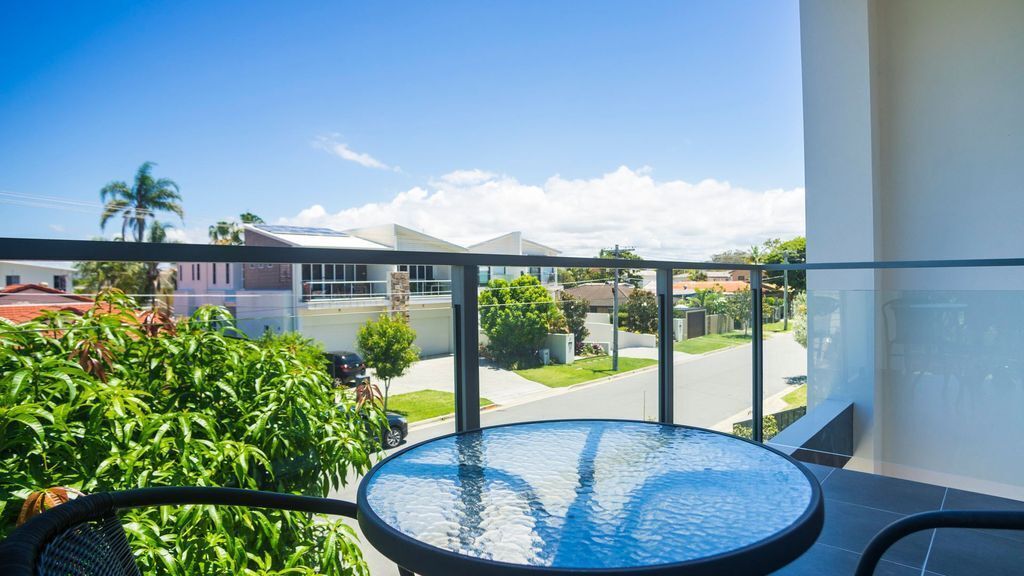 Broadwater Paradise - A Short Walk to the Beach