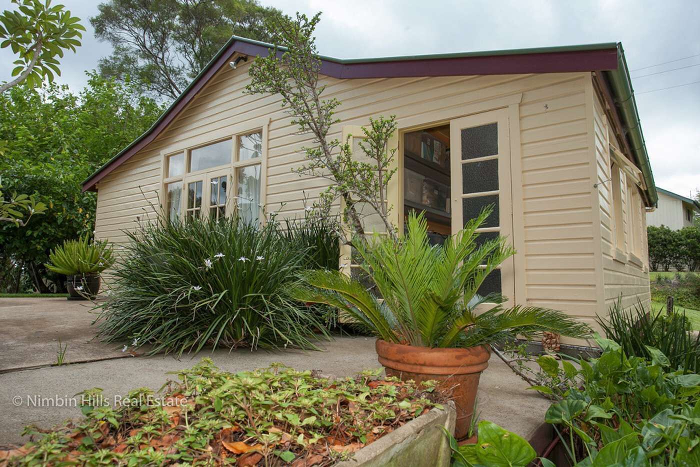 Toorallie Farm Cottage Entire Building