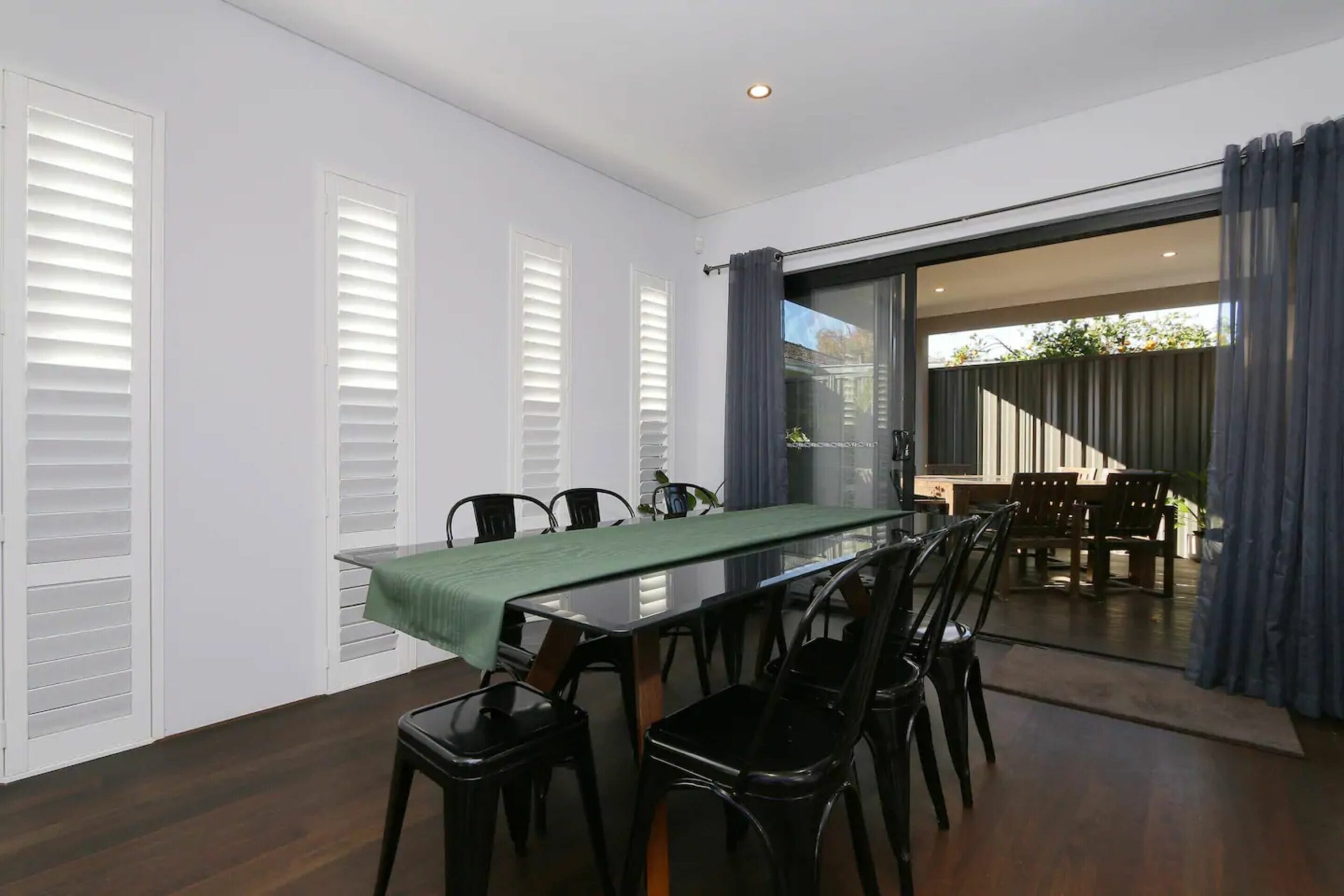 Luxury 4-bedroom House - Mount Lawley