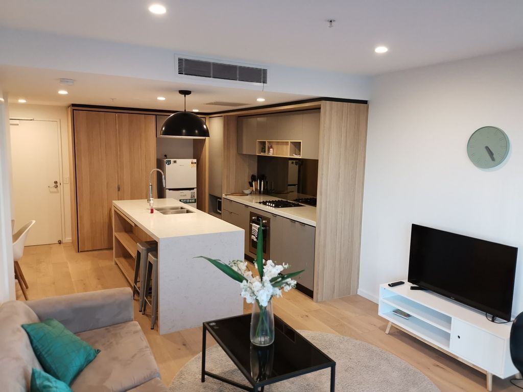 Bright One Bedroom Apartment - New!!