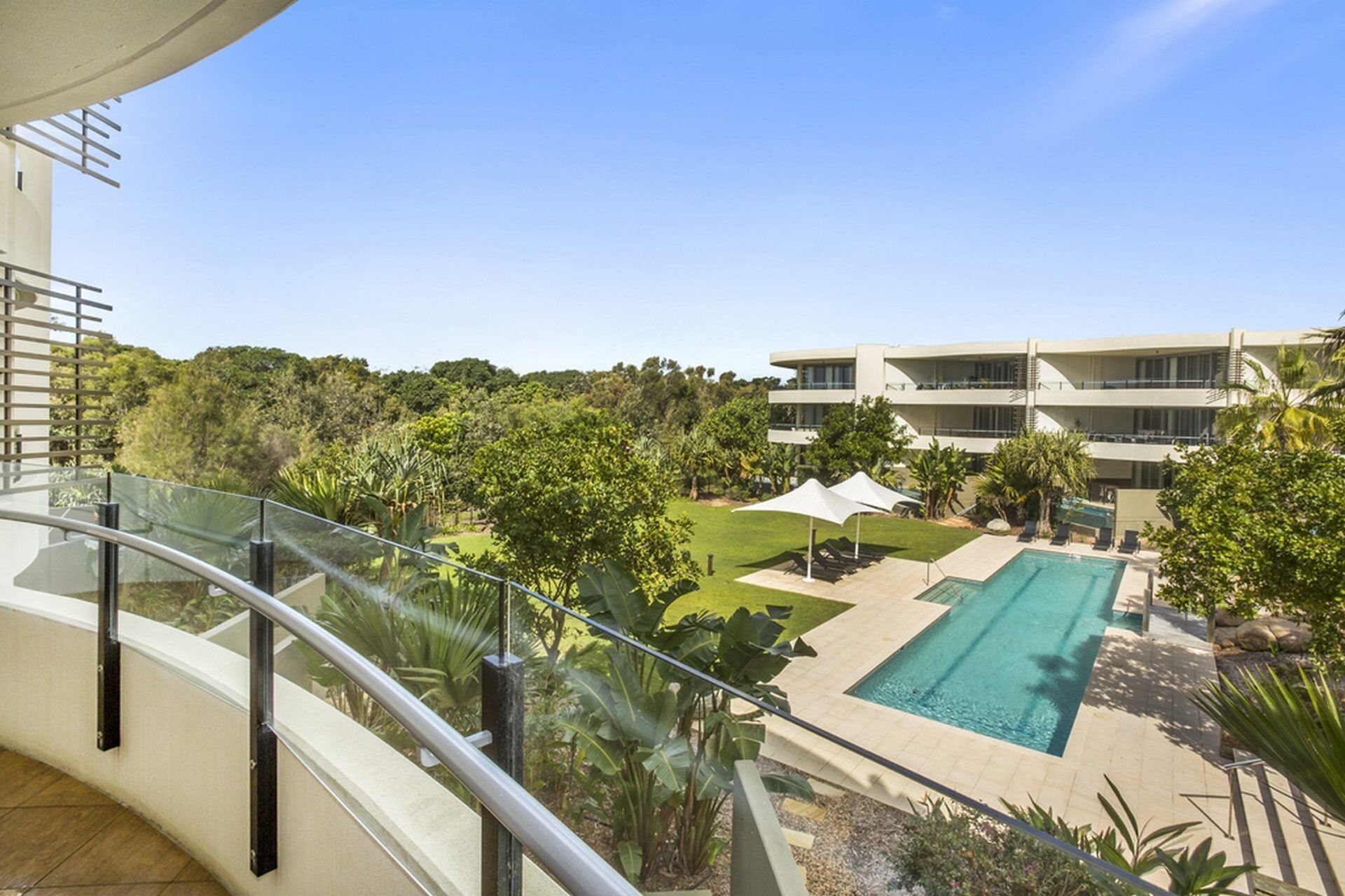 Cotton Beach Apartment 33 With Pool Views