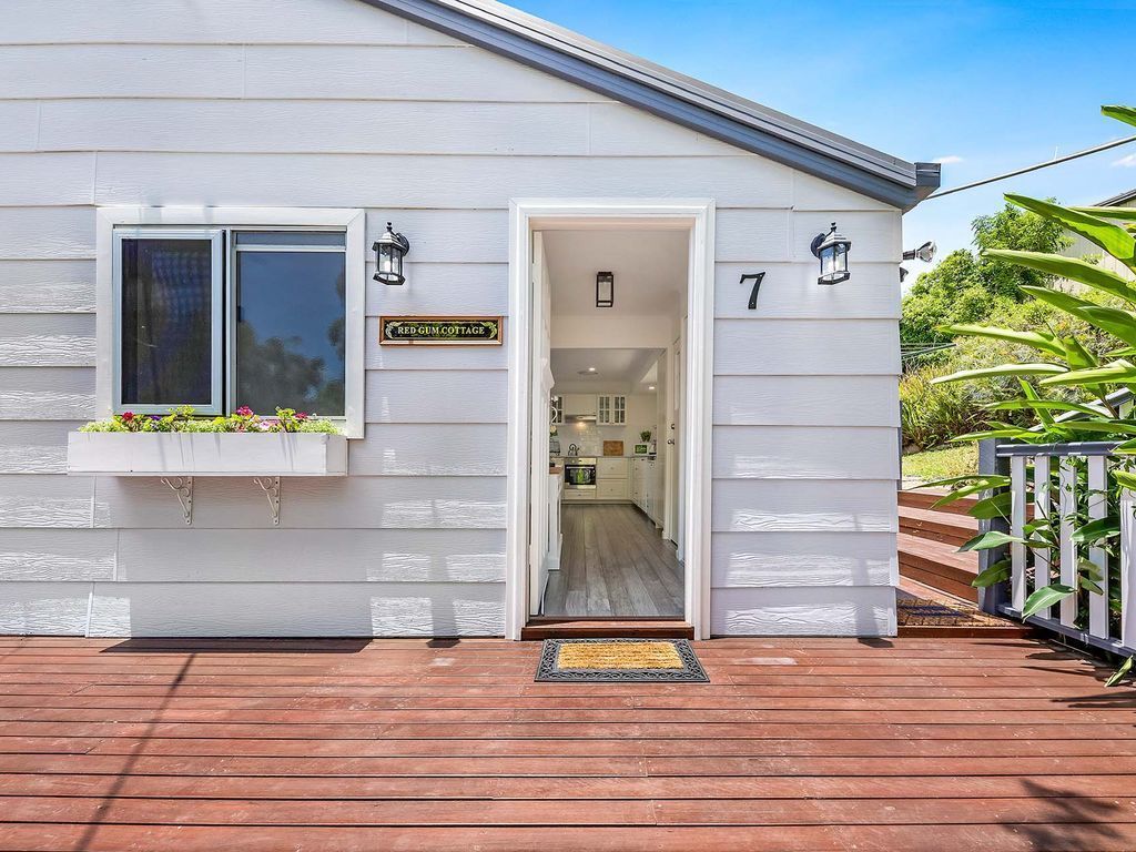 Red Gum Cottage: A Home Among the gum Trees