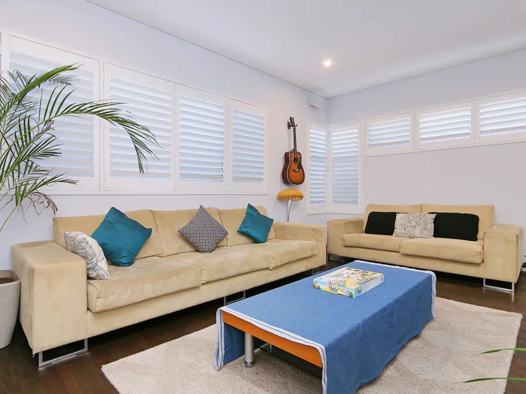 Luxury 4-Bedroom House - Mount Lawley