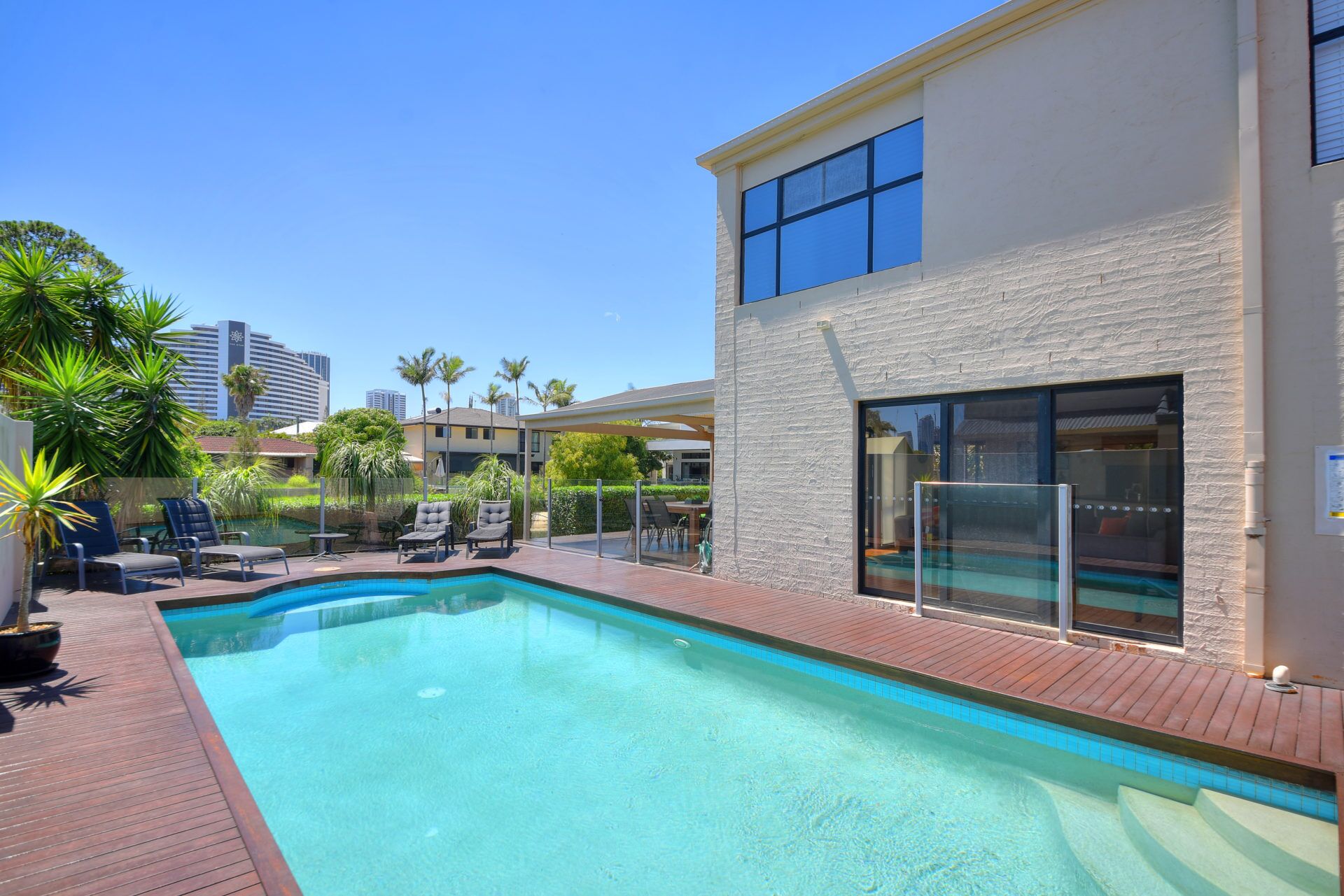 Bliss On Sunshine - Broadbeach Waters, QLD